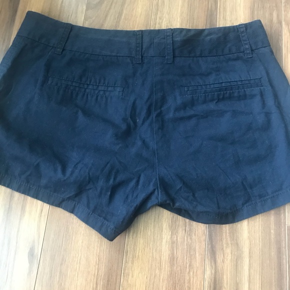 Shorts - Picture 2 of 3